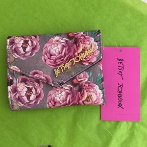 Betsey Johnson 6 card slot holder